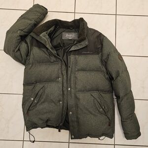 Eddie Bauer Men's Green Puffer Jacket